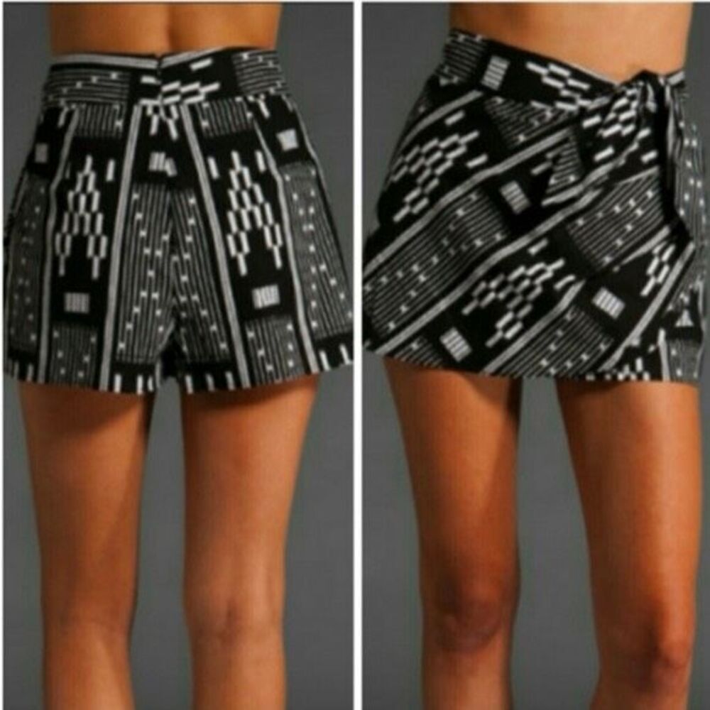 Dolce Vita Black & White Geometric Print Wrap Skort – 100% Cotton